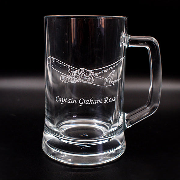 Boeing 787 Dreamliner aircraft artwork engraved on a glass tankard with name underneath.