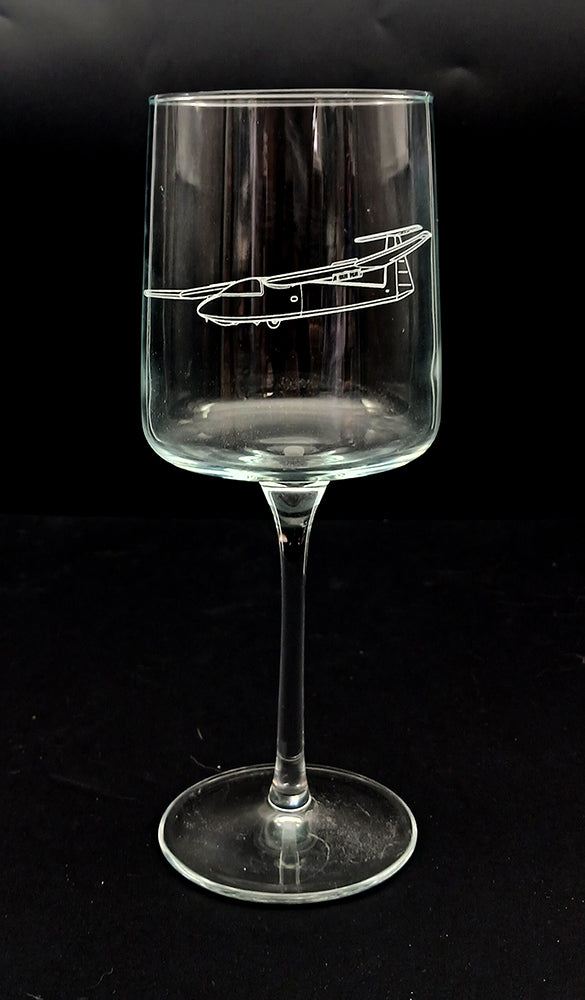 Pirat Glider artwork engraved on wine glass