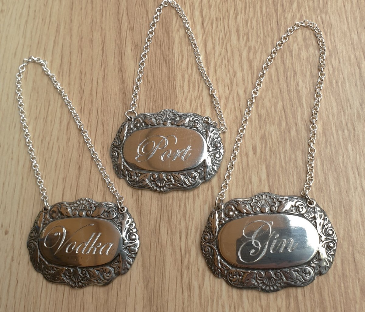 Personalised Handmade Pewter Shell Leaf Decanter Wine Bottle Label Tag | Giftware Engraved