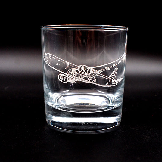 Glass tumbler engraved with Boeing 787 Dreamliner artwork