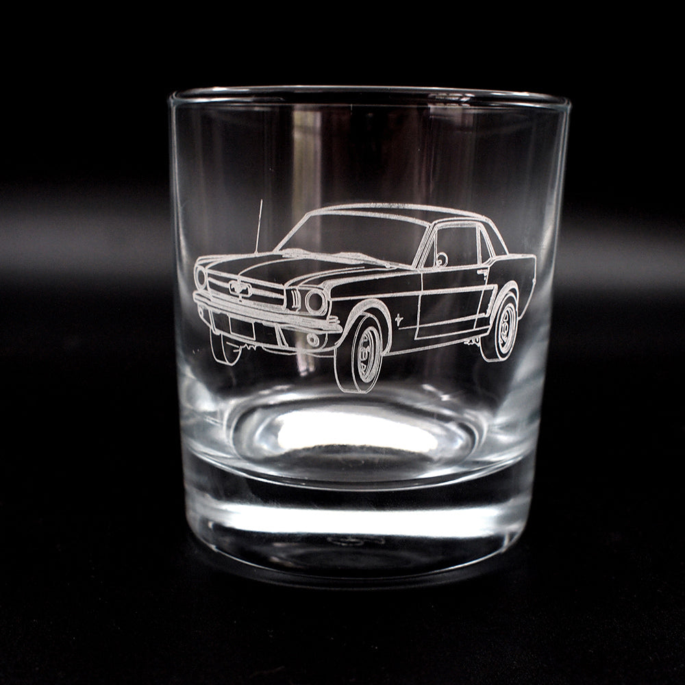 Glass tumbler engraved with a Mustang coupe car