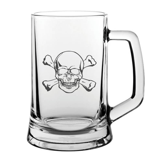 skull and crossbones glass tankard – digital engraving mockup / engraving preview