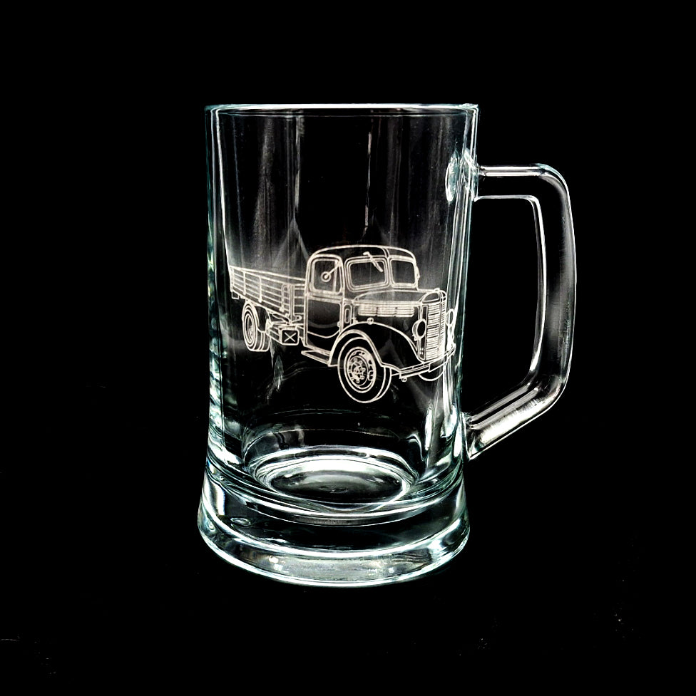 Classic Bedford truck artwork engraved on an everyday glass tankard.