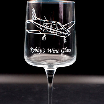 Piper PA28 aircraft engraved on a personalised wine glass